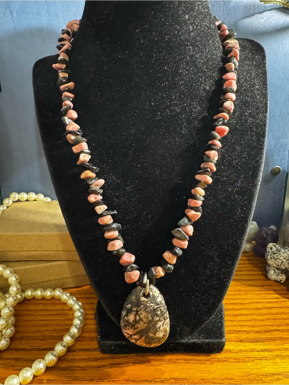 Rhodonite Stone Pendant Necklace - Natural Chip Beads
